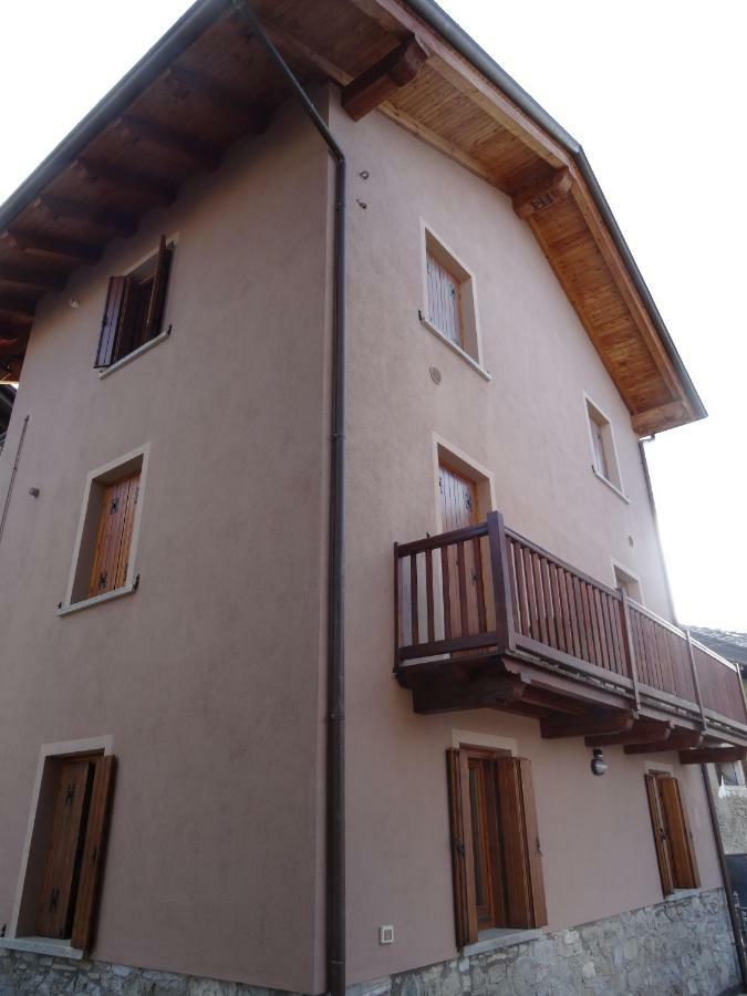 Maison D'Antan Alloggio Ad Uso Turistico Vda Charvensod N 0022 Aosta Dış mekan fotoğraf